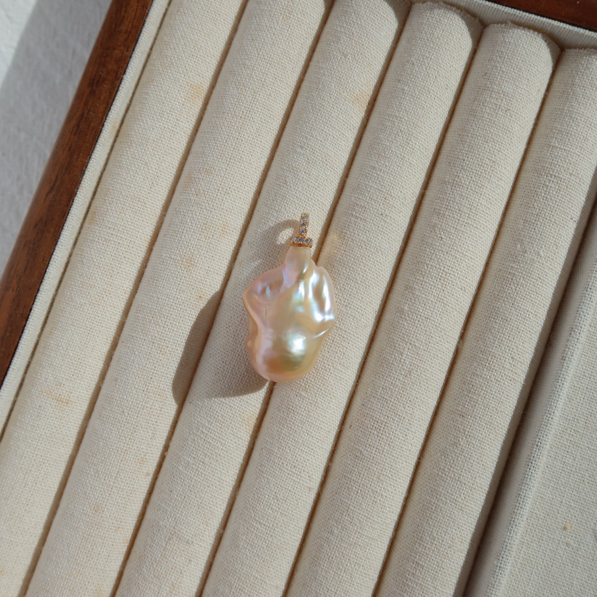 Baroque Pearl Pendant - 15