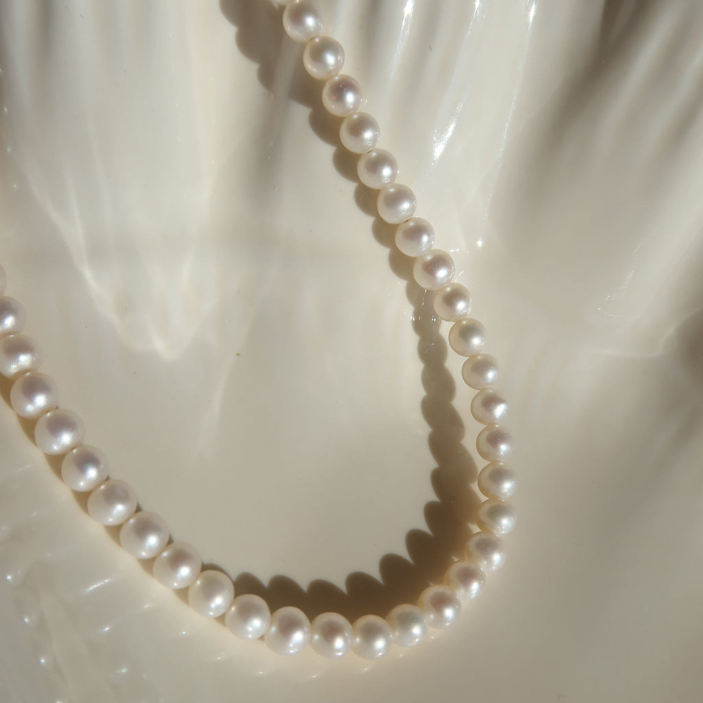 Twinkle Pearl Necklaces